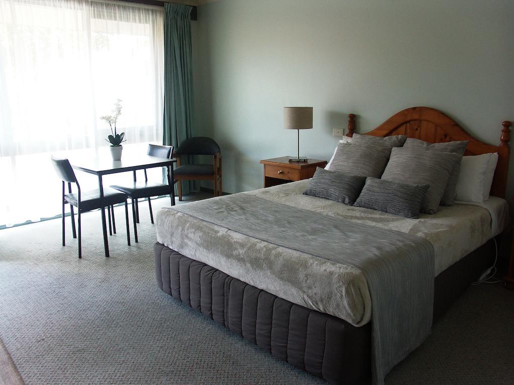 Melaleuca Motel Portland Exterior photo